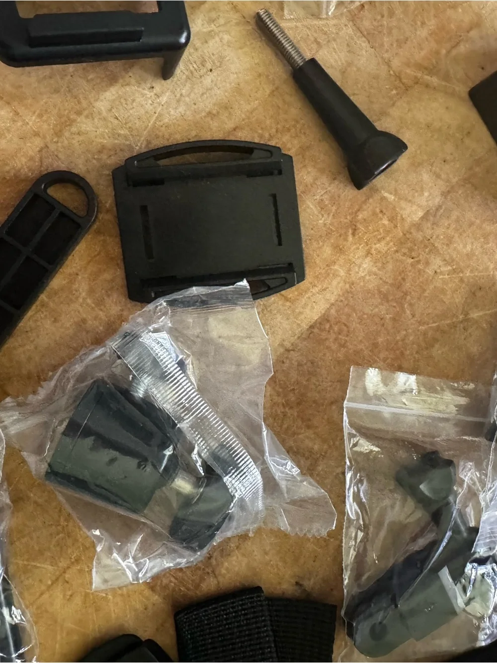AKASO BRAVE 4 Action Camera Box - Black